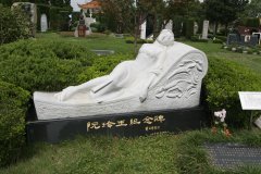 jdb电子碑雕名人堂 | 阮玲玉纪念碑的石雕艺术